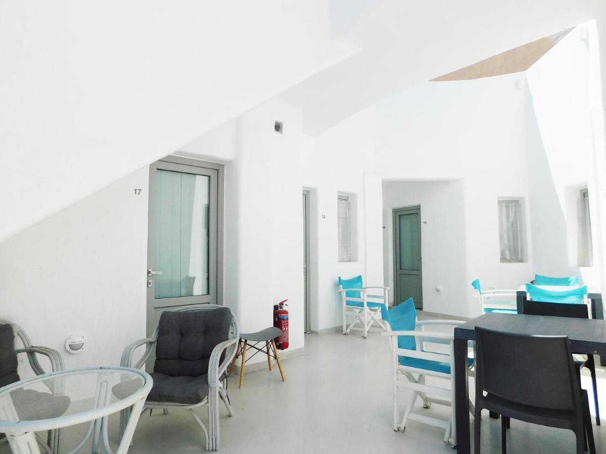 Capital Centro Rooms Φηρά Εξωτερικό φωτογραφία